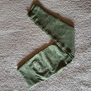NWOT Gymshark Adapt Animal Seamless Leggings in Wild Iguana Green
